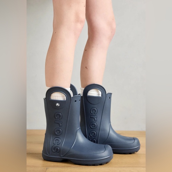 Crocs Handle It Wellies Rain Boots Navy Dark Blue Size 13 Kids - Picture 1 of 9